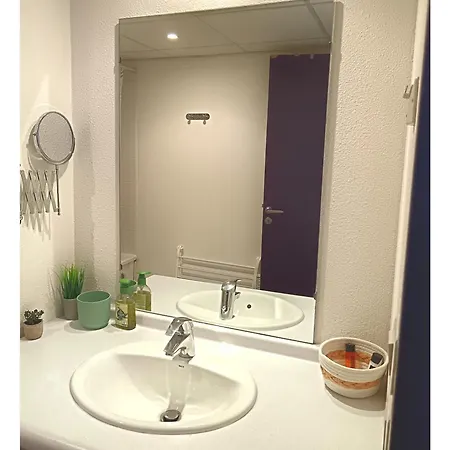 Chemin Bleu Apartment *